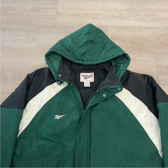 Vintage Reebok - Picture 12 of 15